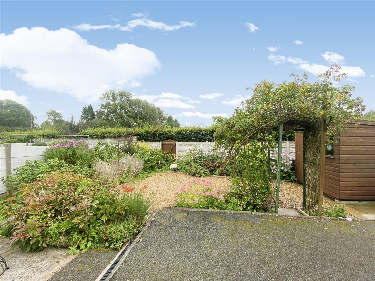 Withy Trees Avenue, Bamber Bridge, Preston Holdens Estate Agents